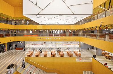 《超古代兵器霍莉》愚人节新作回归像素风格